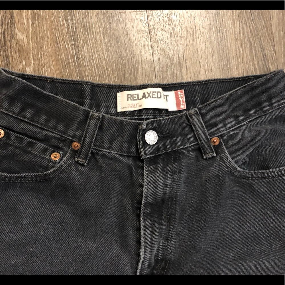 Black Levi jeans - Picture 3 of 4